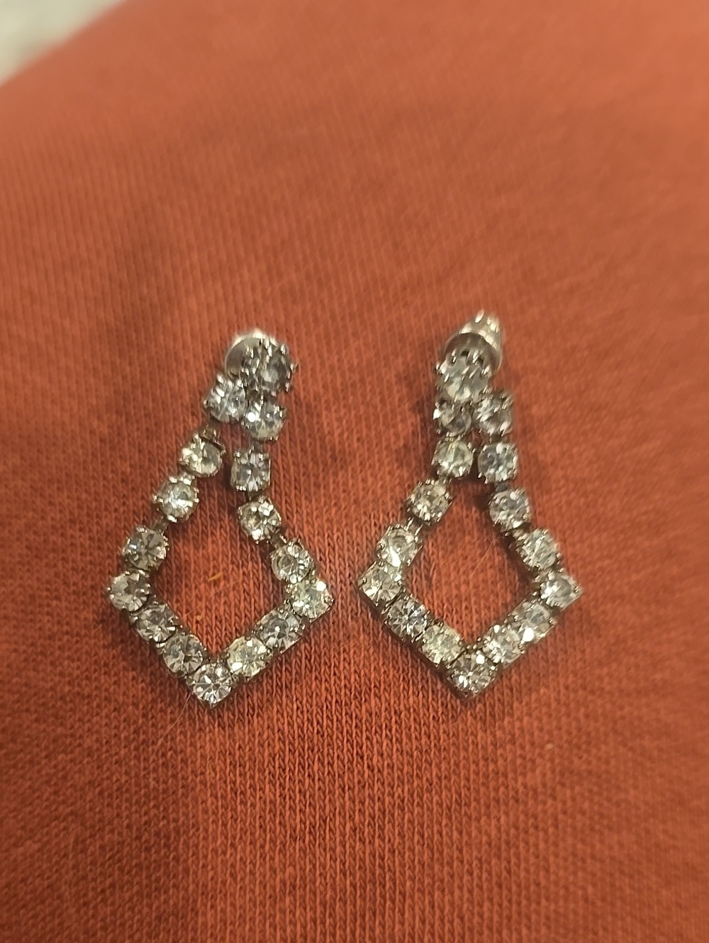 ❤️10/$40 Crystal Drop Geometric Dangle Earrings - Silver Tone